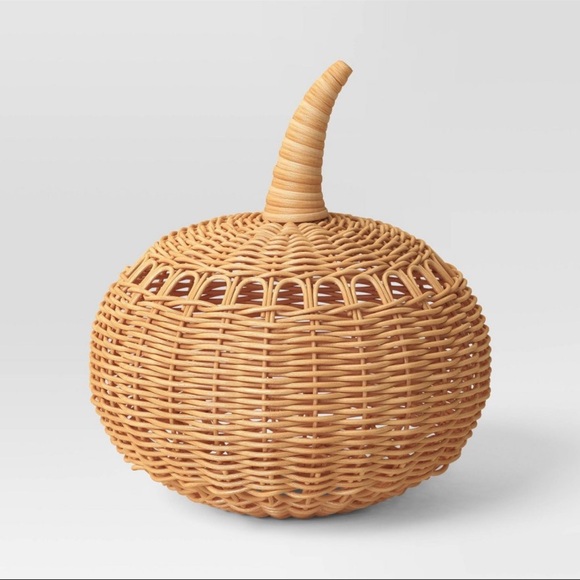 NWT Large Rattan Loop Accent Woven Pumpkin
- Threshold Fall 2025 Collection - Picture 1 of 6